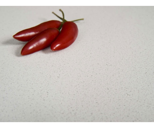 luna-white-prop_1585030563